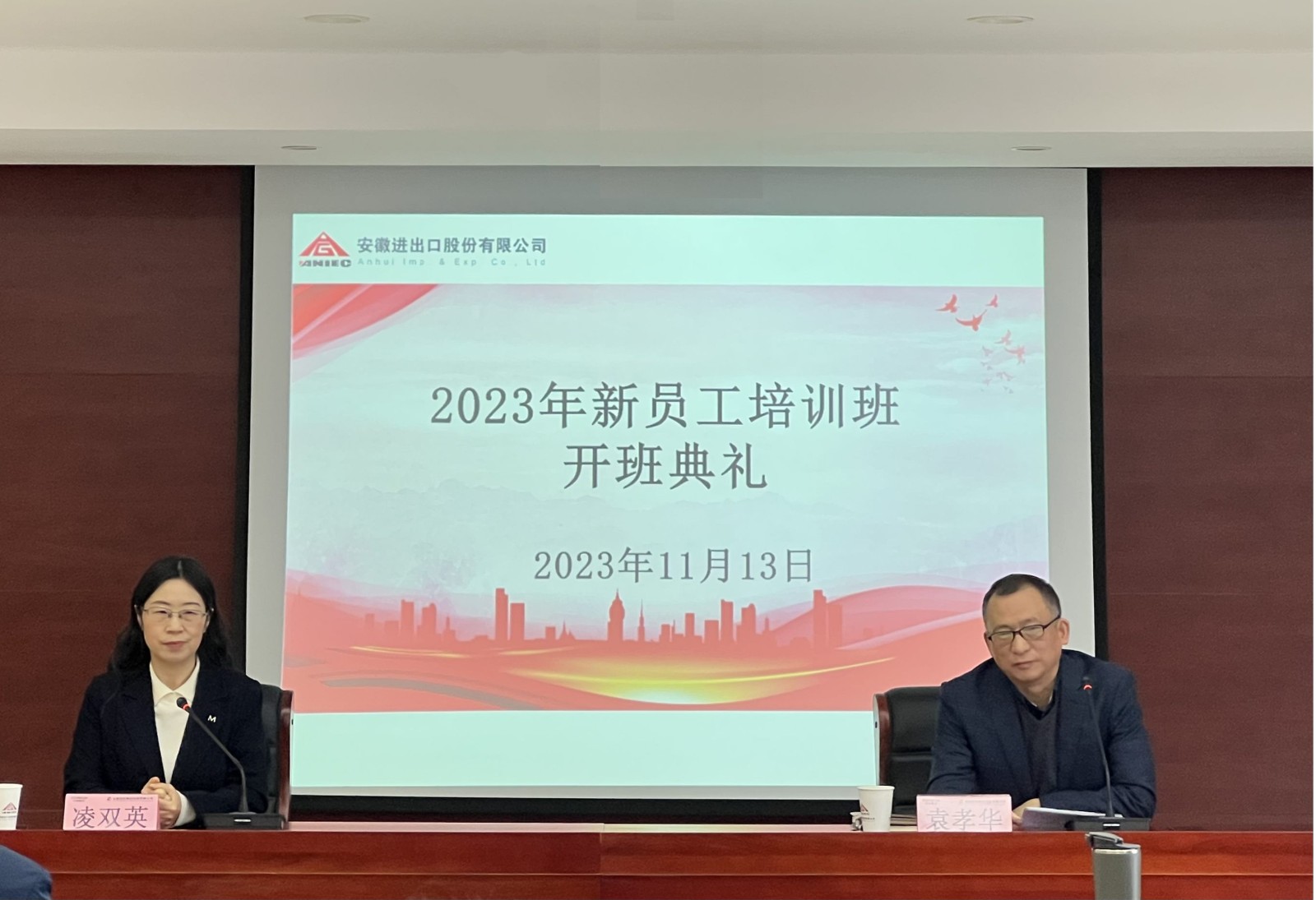 下載.jpg 下載.jpg